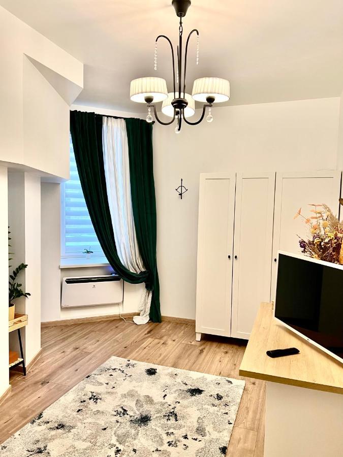 Green Apartment Рига Екстериор снимка